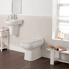 SANIBROYEUR SANICOMPACT® Luxe ECO+ staand toilet met toiletzitting, wit